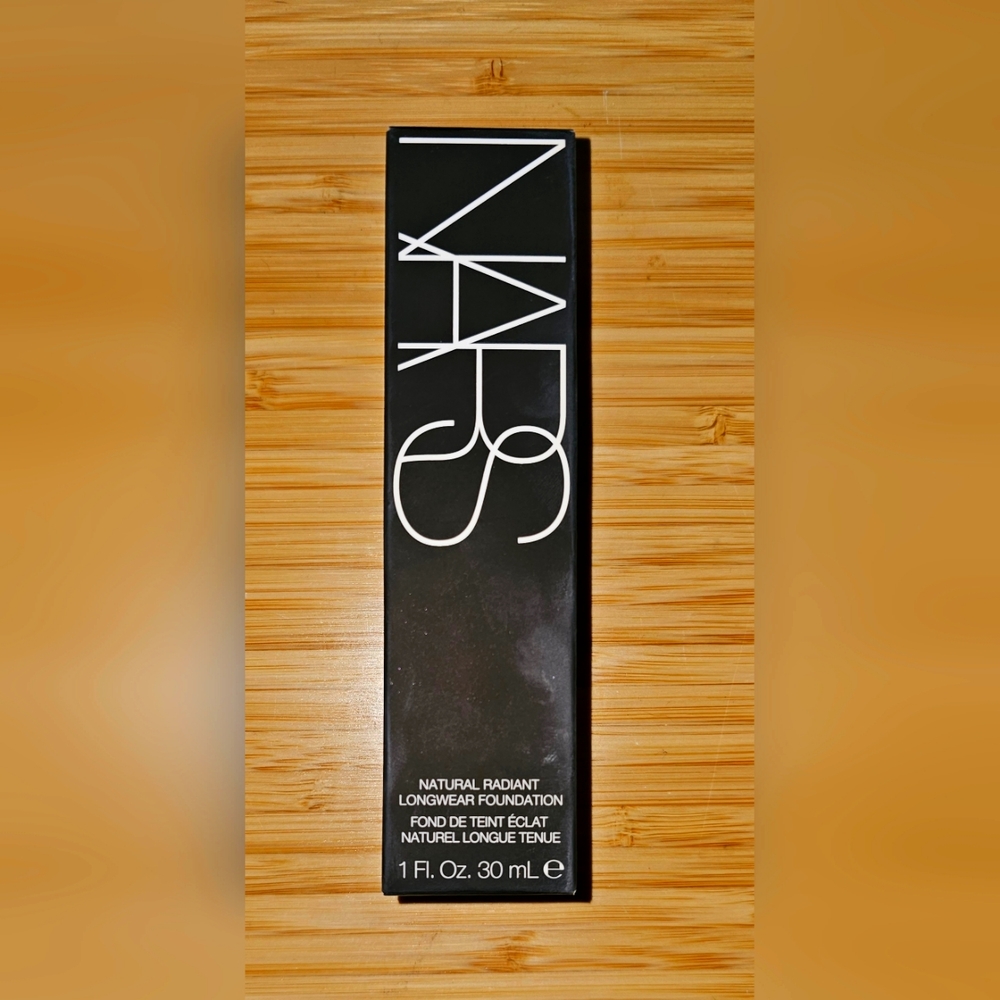 Nars Natural Radiant Longwear Foundation